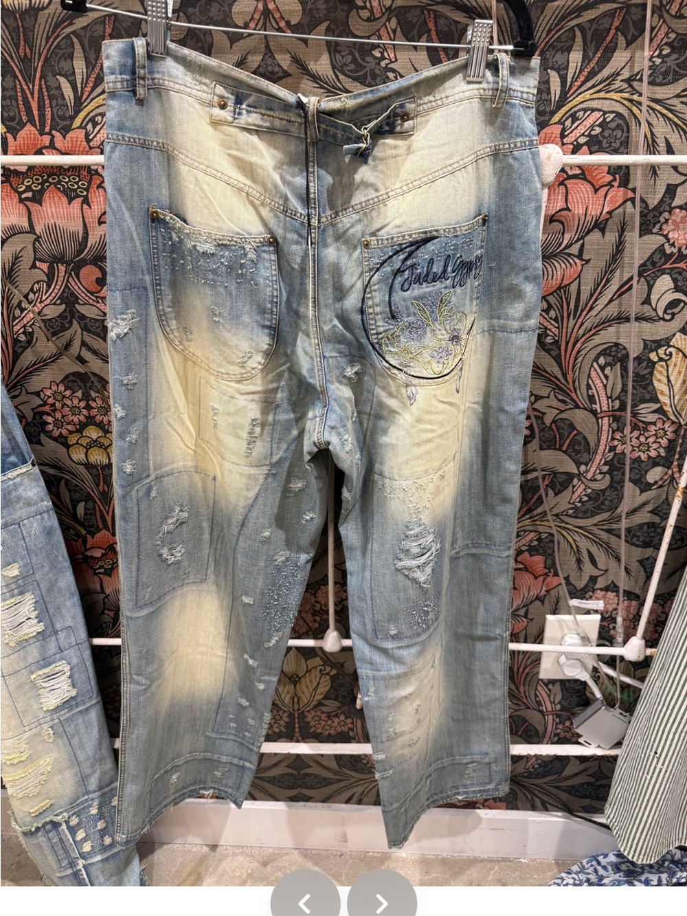 Jaded Gypsy PEACE & LOVE JEANS- FAITH

S/M & L/XL - Picture 4 of 6